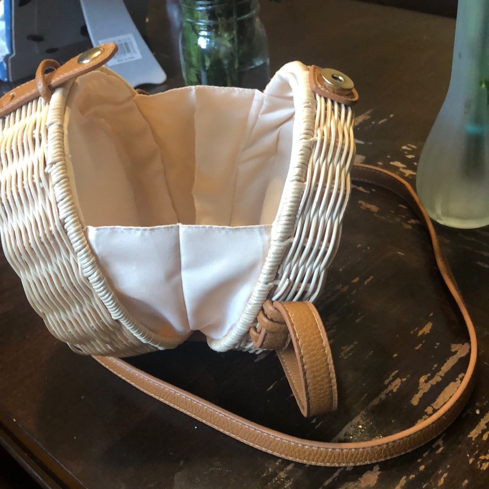 Round Woven Cream and Tan Crossbody Bag - Picture 3 of 3